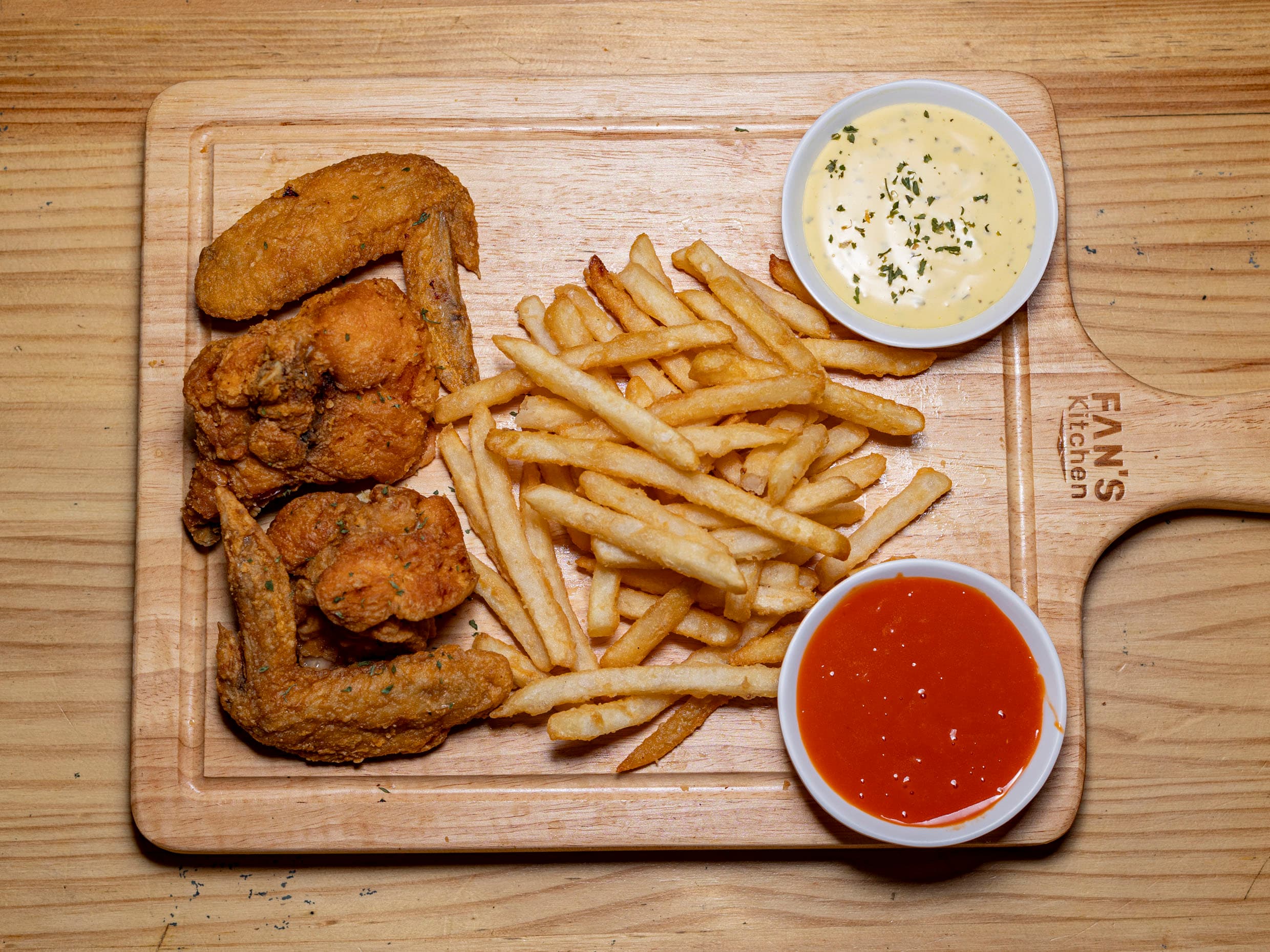 Combo 1 (4 Alitas + Papas Peq + Bebida)