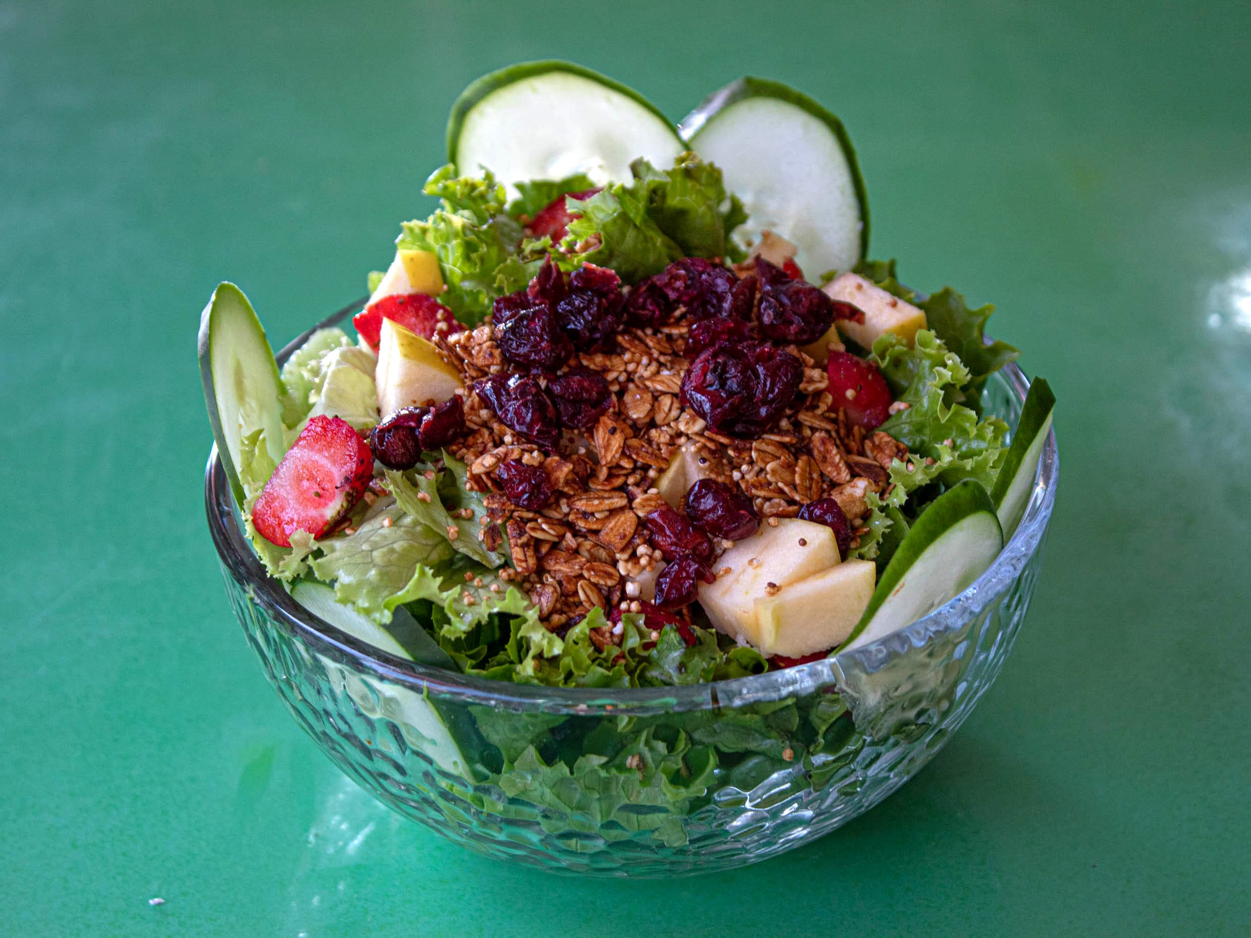 Combo Chapata 3 Quesos y Ensalada Dulce