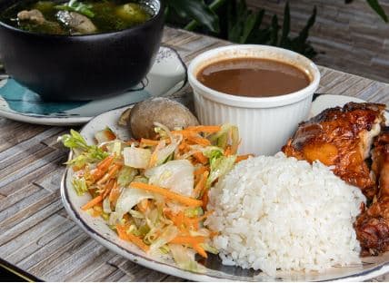 Almuerzo con 1/4 de Pollo Apanado