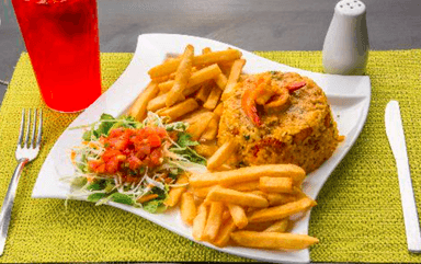Arroz con Camarones al Estilo Caribeño