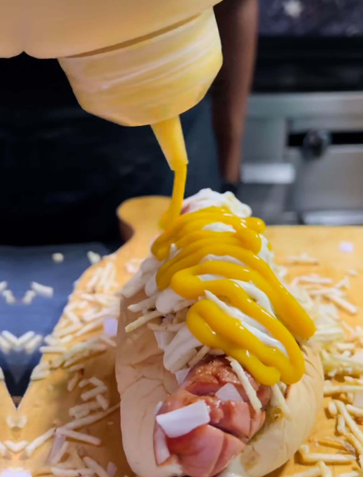 Perro Caliente Especial + Papas Fritas