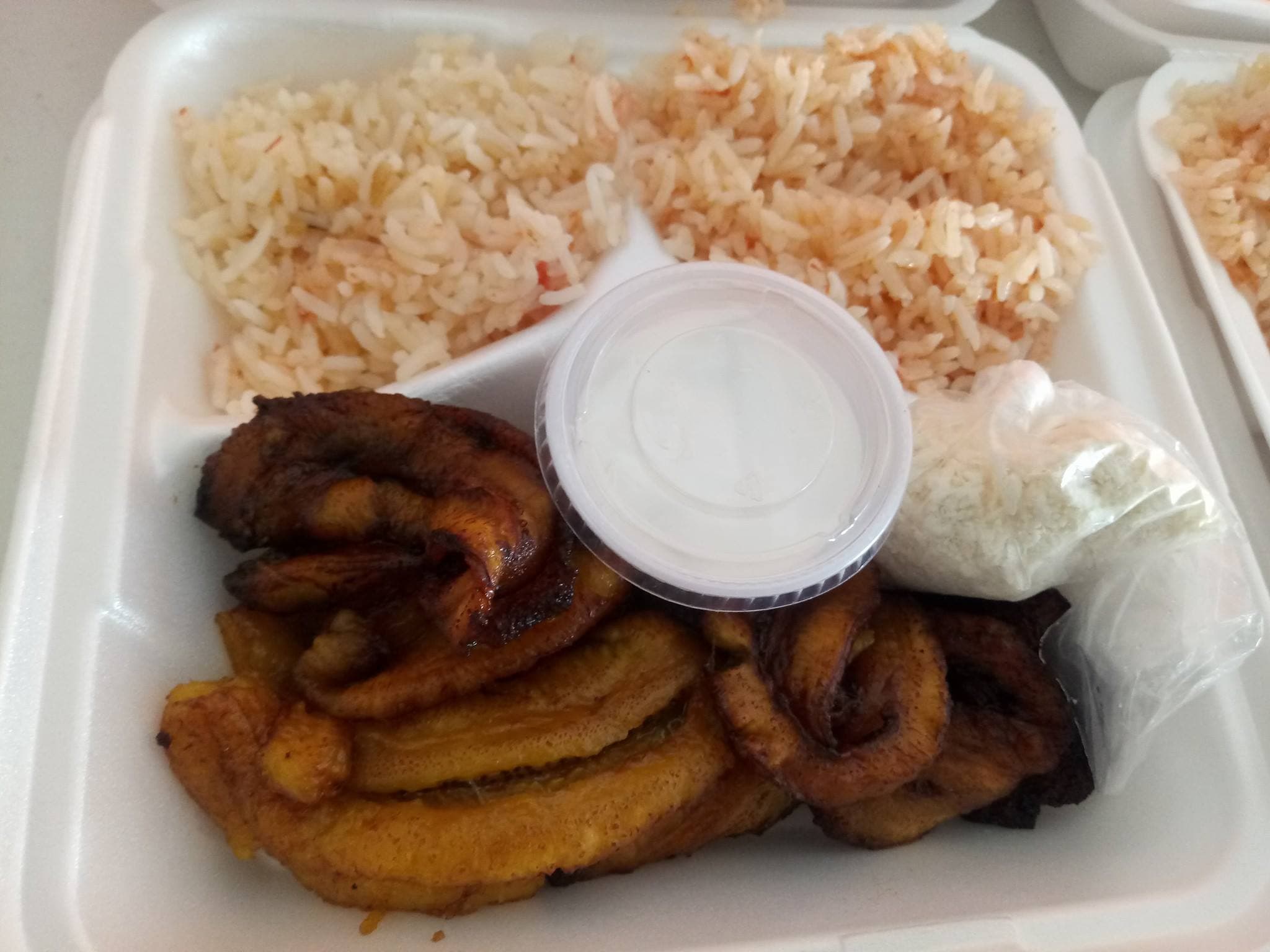Plátanos Fritos Con la Lechera
