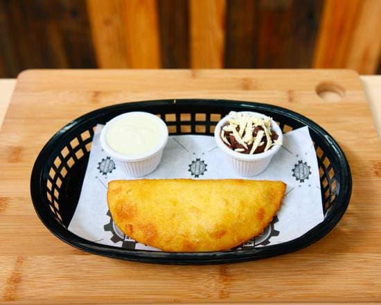 Nueva Empanada de Frijol Solterita Vegana