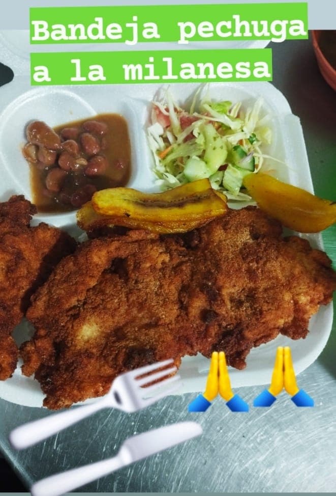 Bandeja Pechuga A la Milanesa