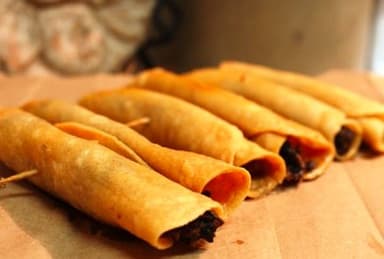 Flauta de Sesos y Carne