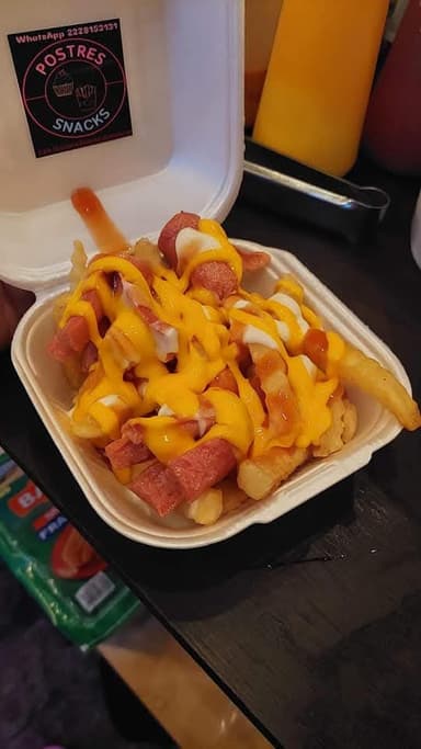 Salchipapas