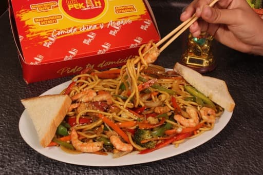 Pastas Lo Mein Especial Grande