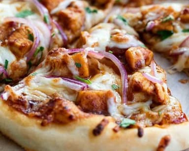 Pizza Rhinos BBQ chica