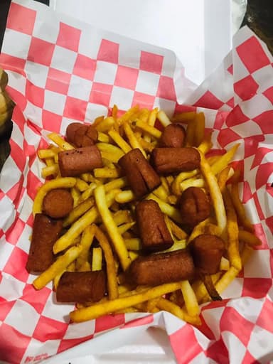 Salchipapas