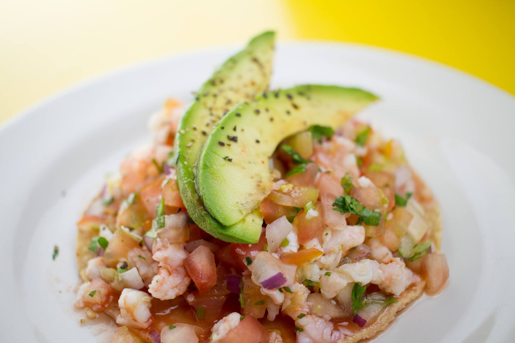 Paquete #10: Tostadas de Camarón + Bichi + Soda