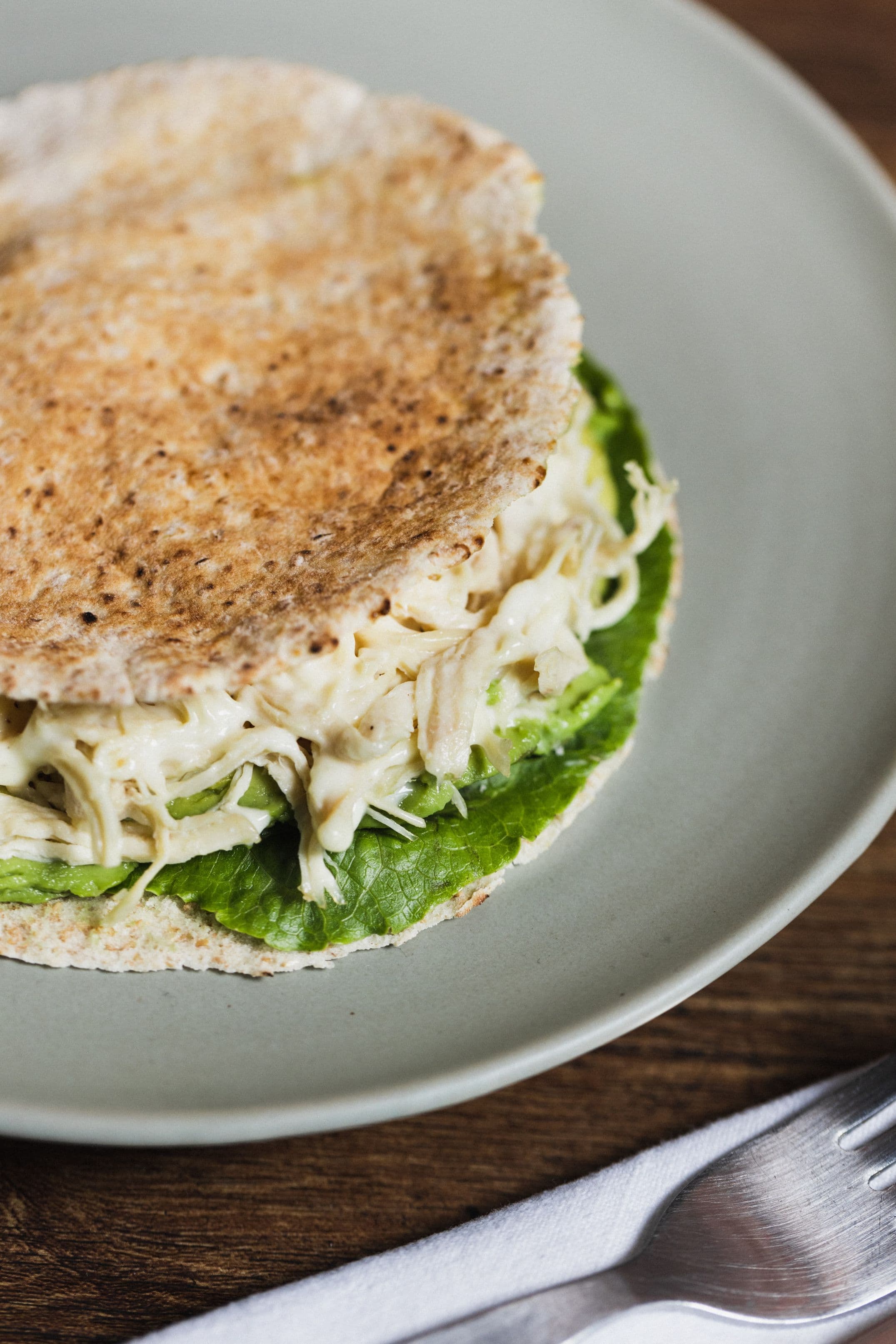 Sándwich Pita Pollo y Palta