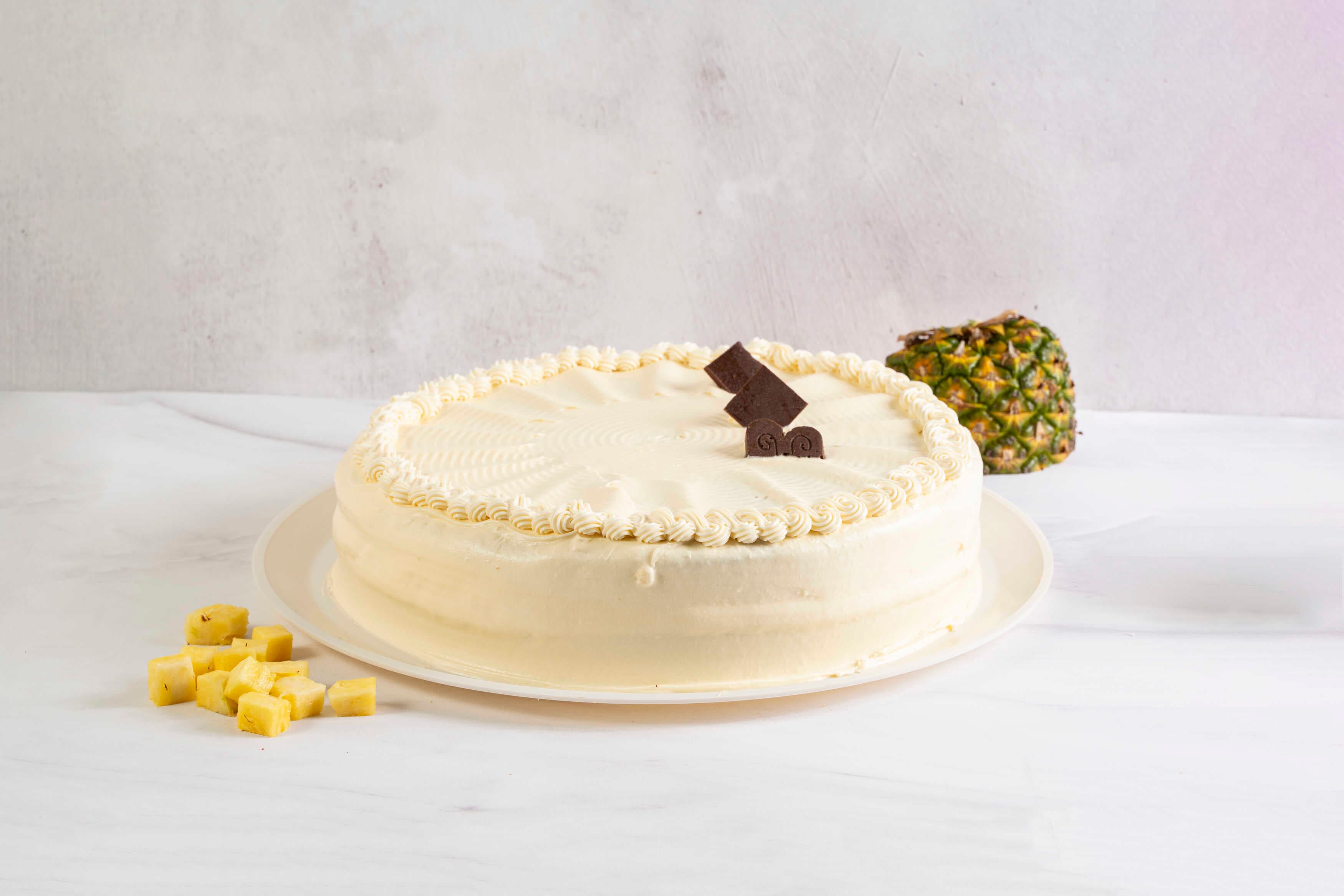 Pastel Grande de Piña