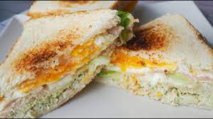 Sandwich de Pollo Deshebrado 3 Quesos