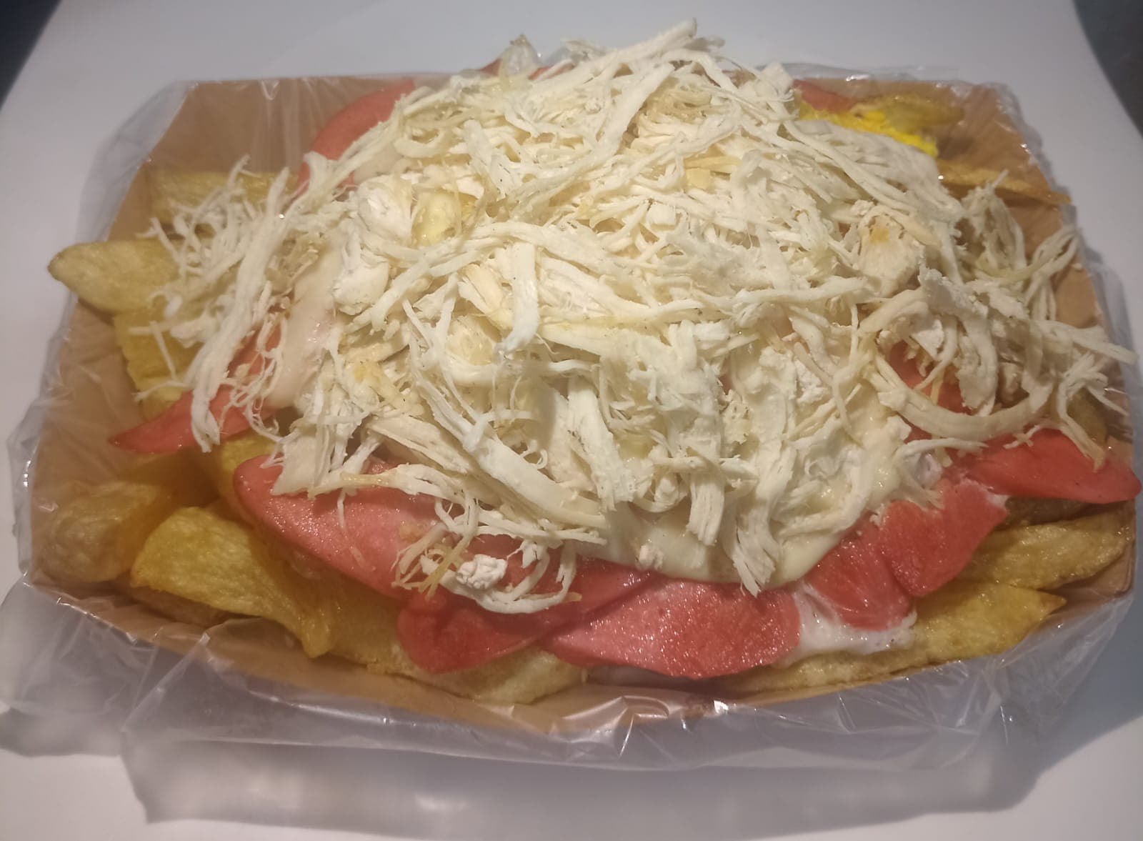 Salchi Pollo Deshilachado