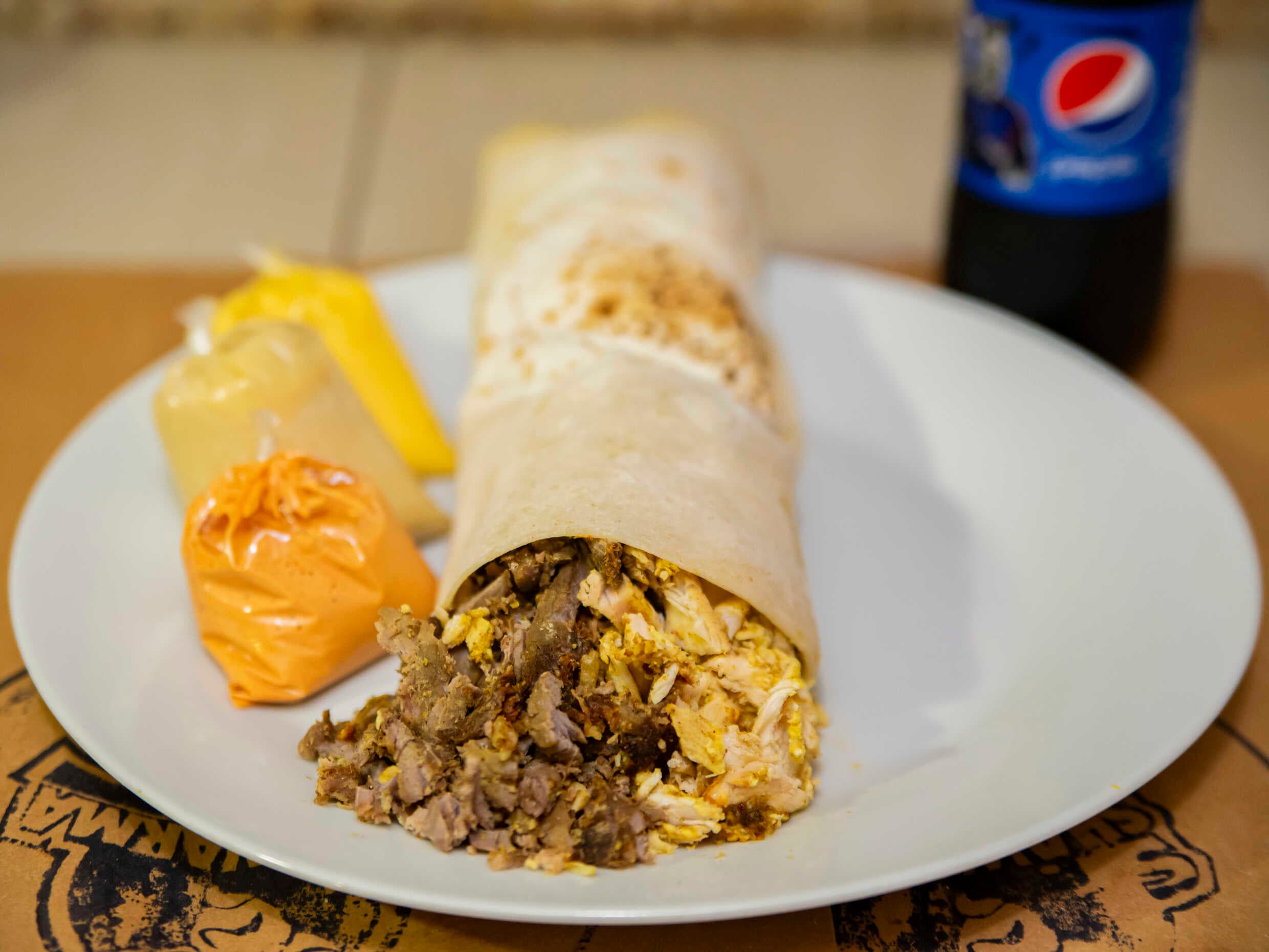 Shawarma de Res con Gaseosa de 500 ml