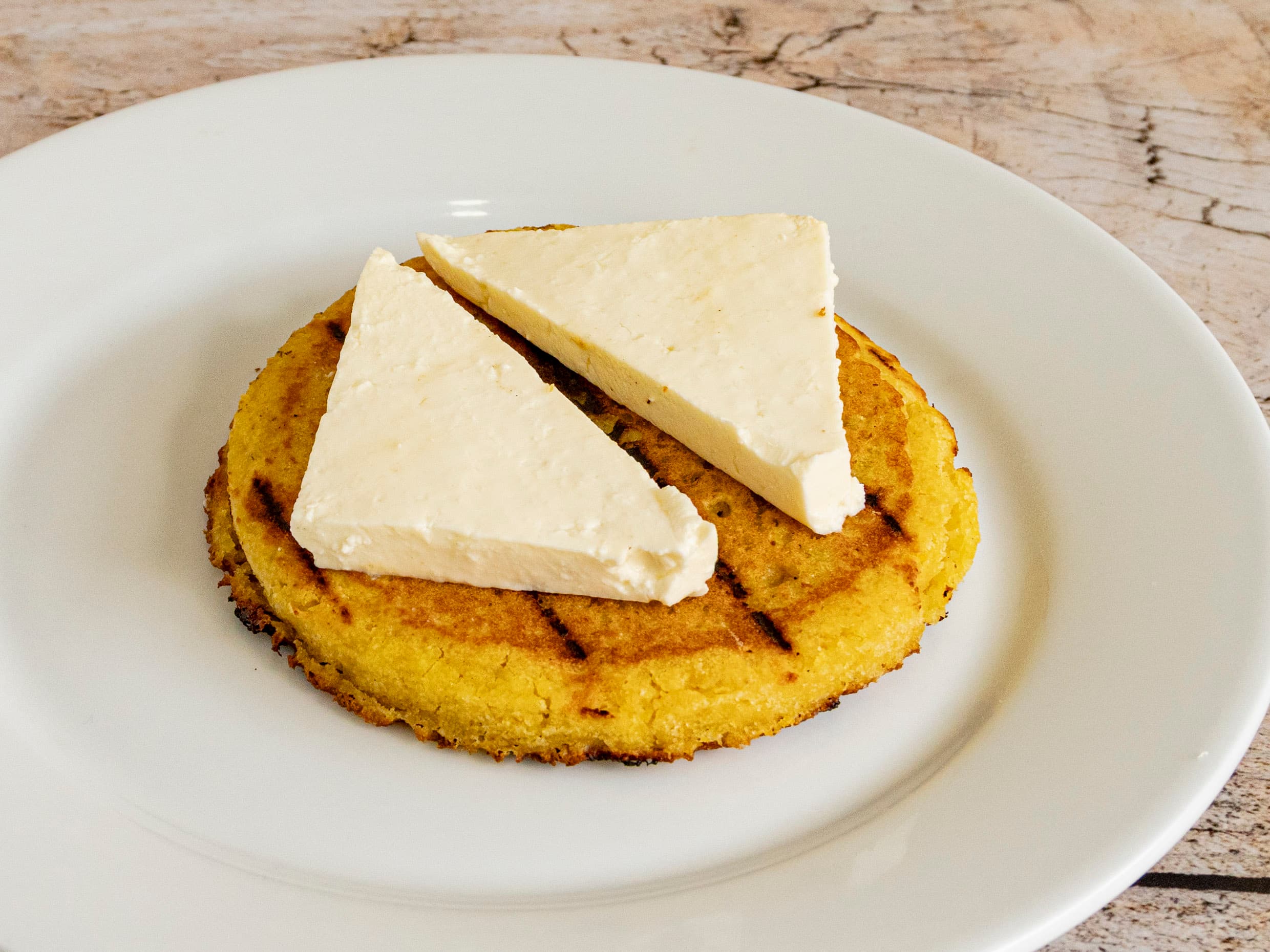 Arepa de Chocolo con Quesito