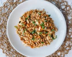 Medio de Arroz Frito con Cerdo