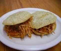 Gordita de Tinga de Pollo
