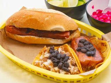 TACO DE HUEVO CON MACHACA