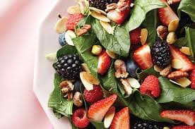 Ensalada de Espinaca con Frutos Rojos