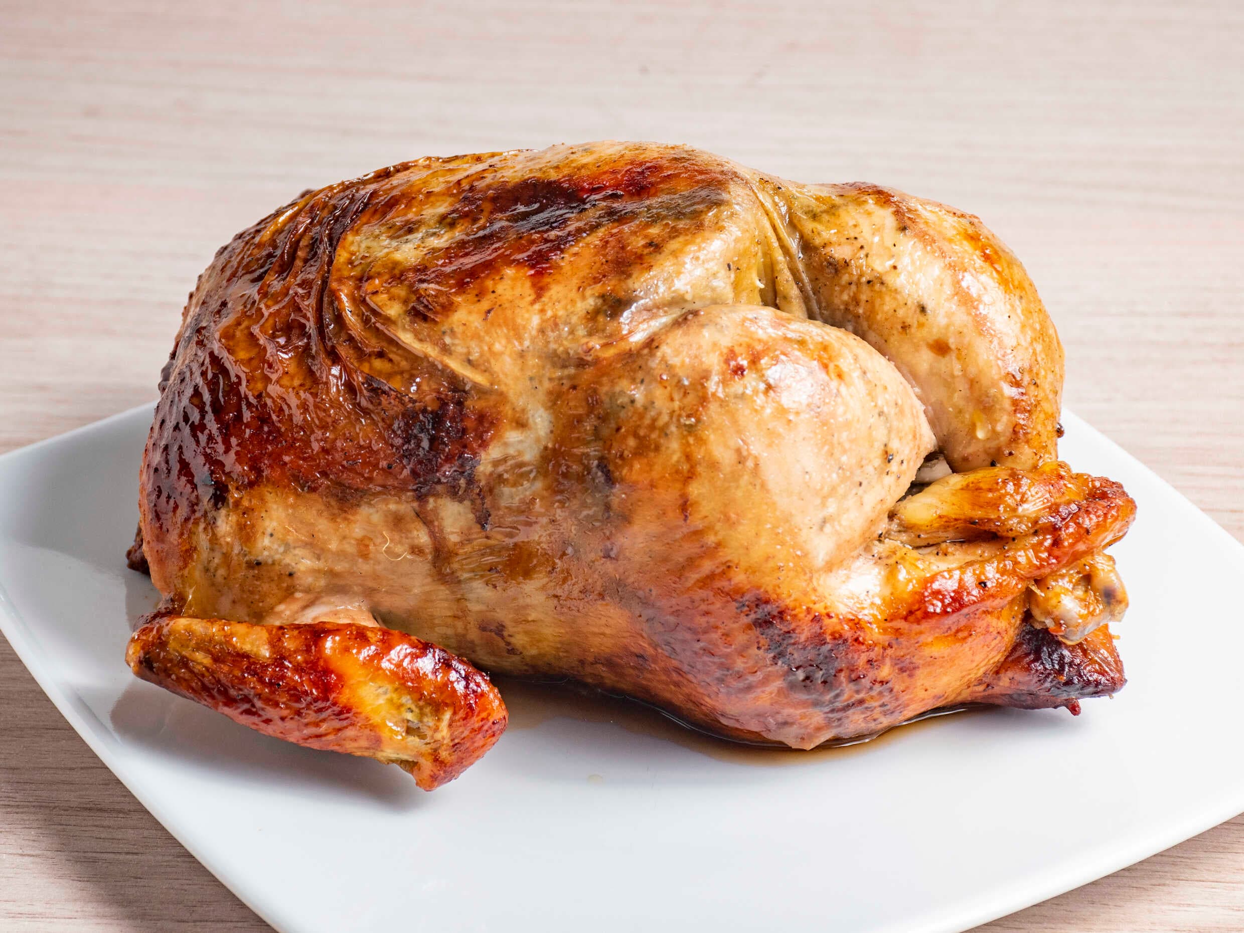 1 Pollo y 1/4 de Pollo más Bebida 1.5 L