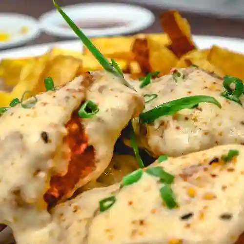 Alitas Acevichadas + Papas