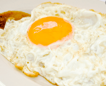 Huarache con Huevo