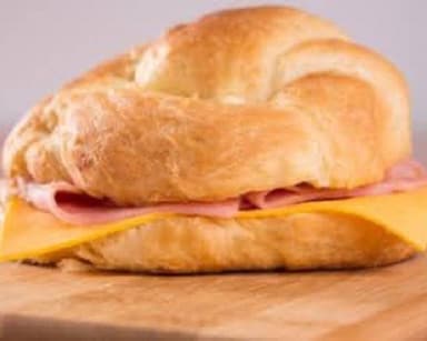 Cuernito de Jamón de Pavo