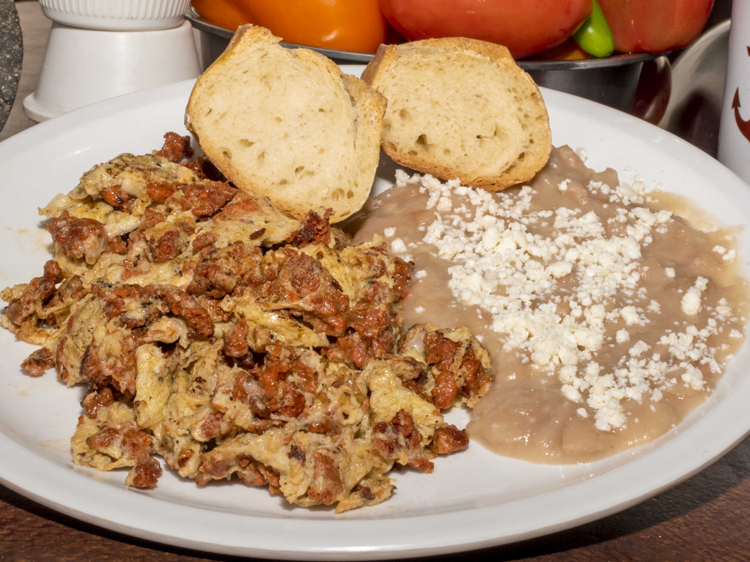 Paquete: Huevos al gusto+Frijoles+Birote