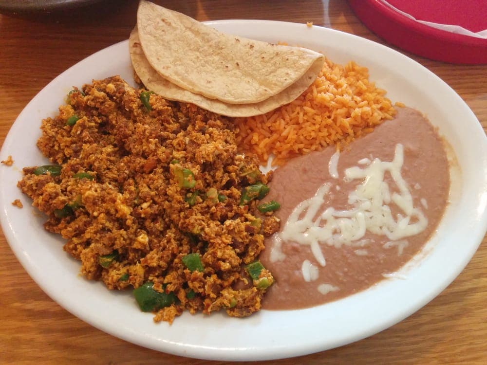Desayuno Huevo con Chorizo