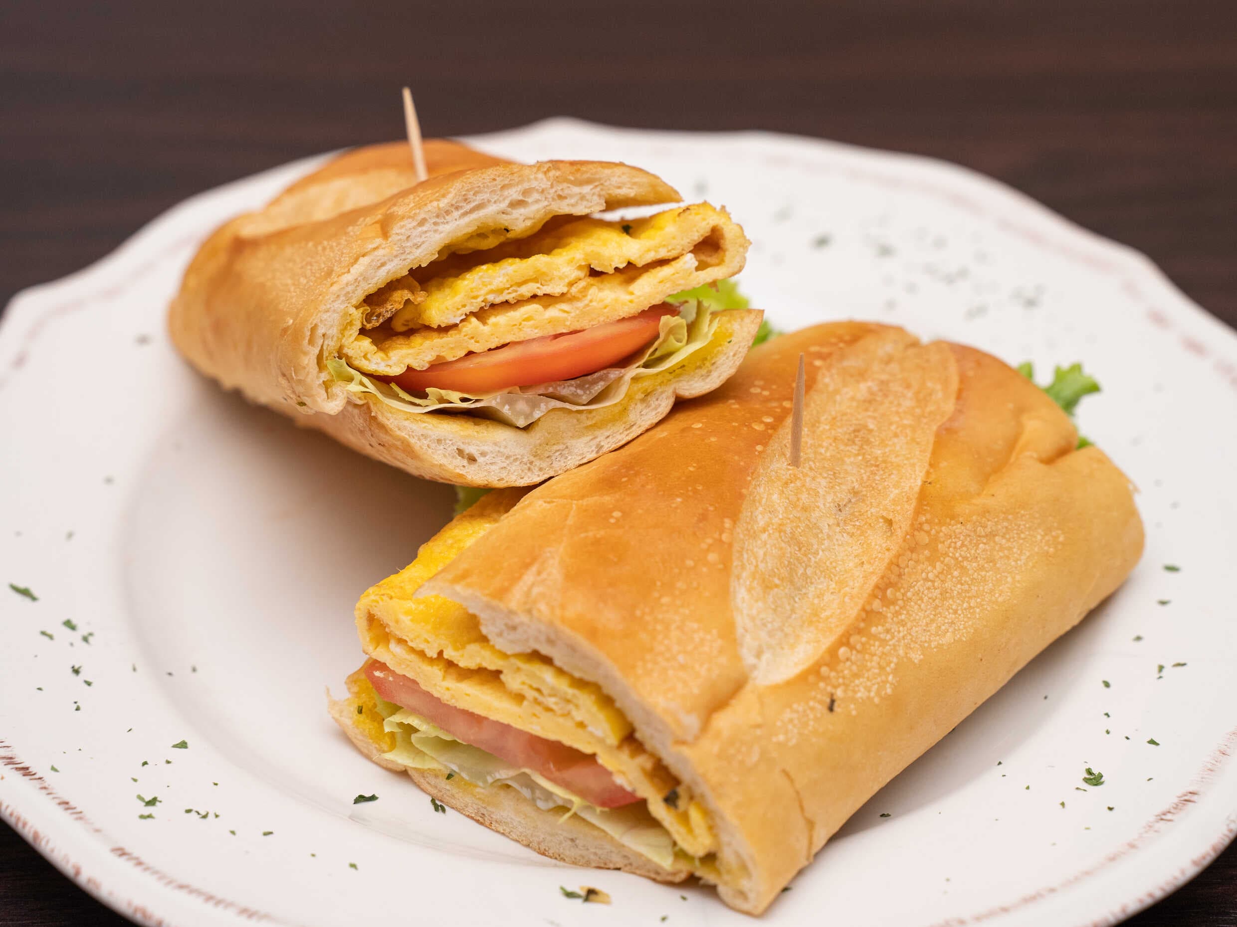 Sándwich con Huevo