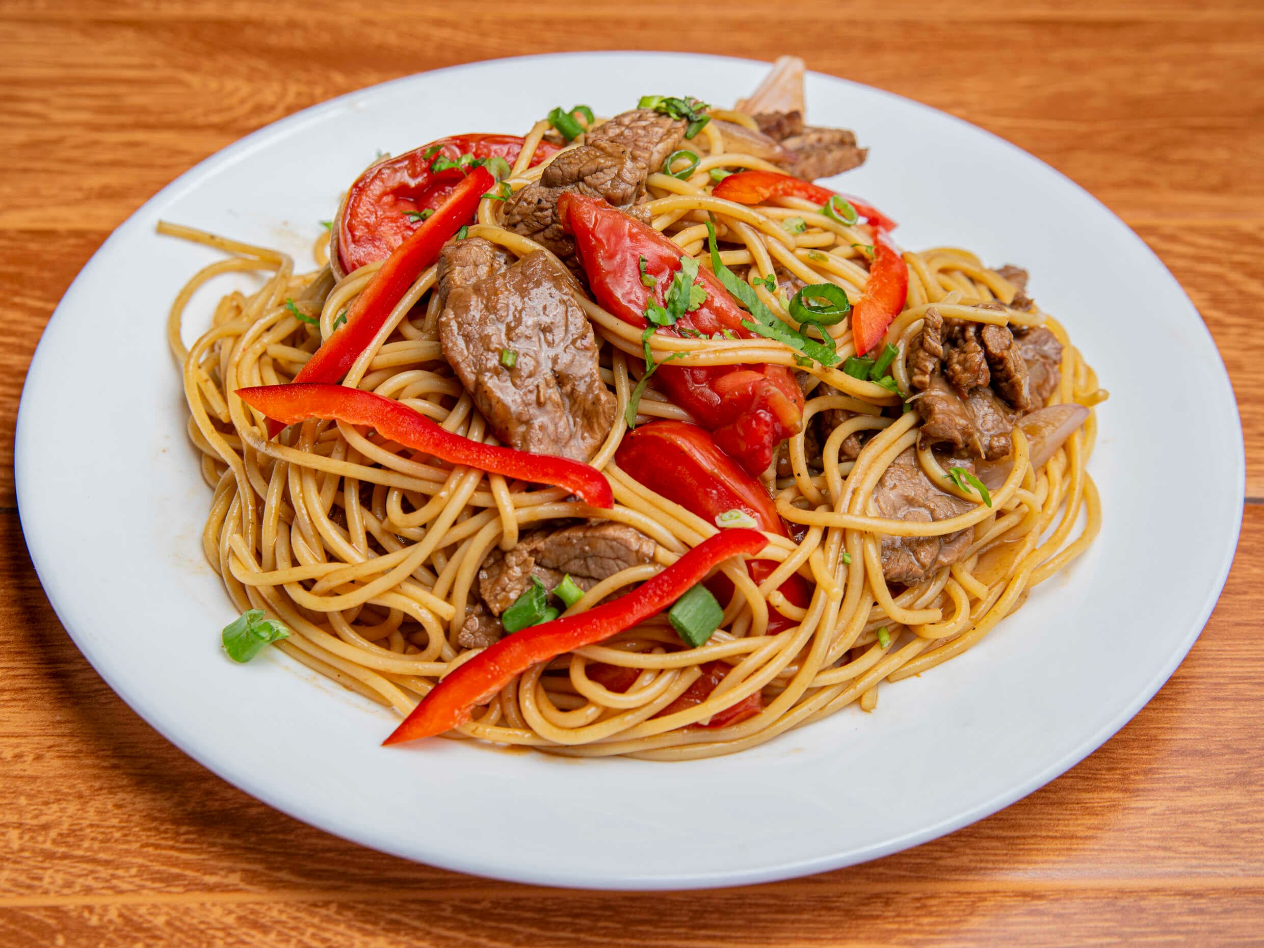 Tallarín Saltado de Carne