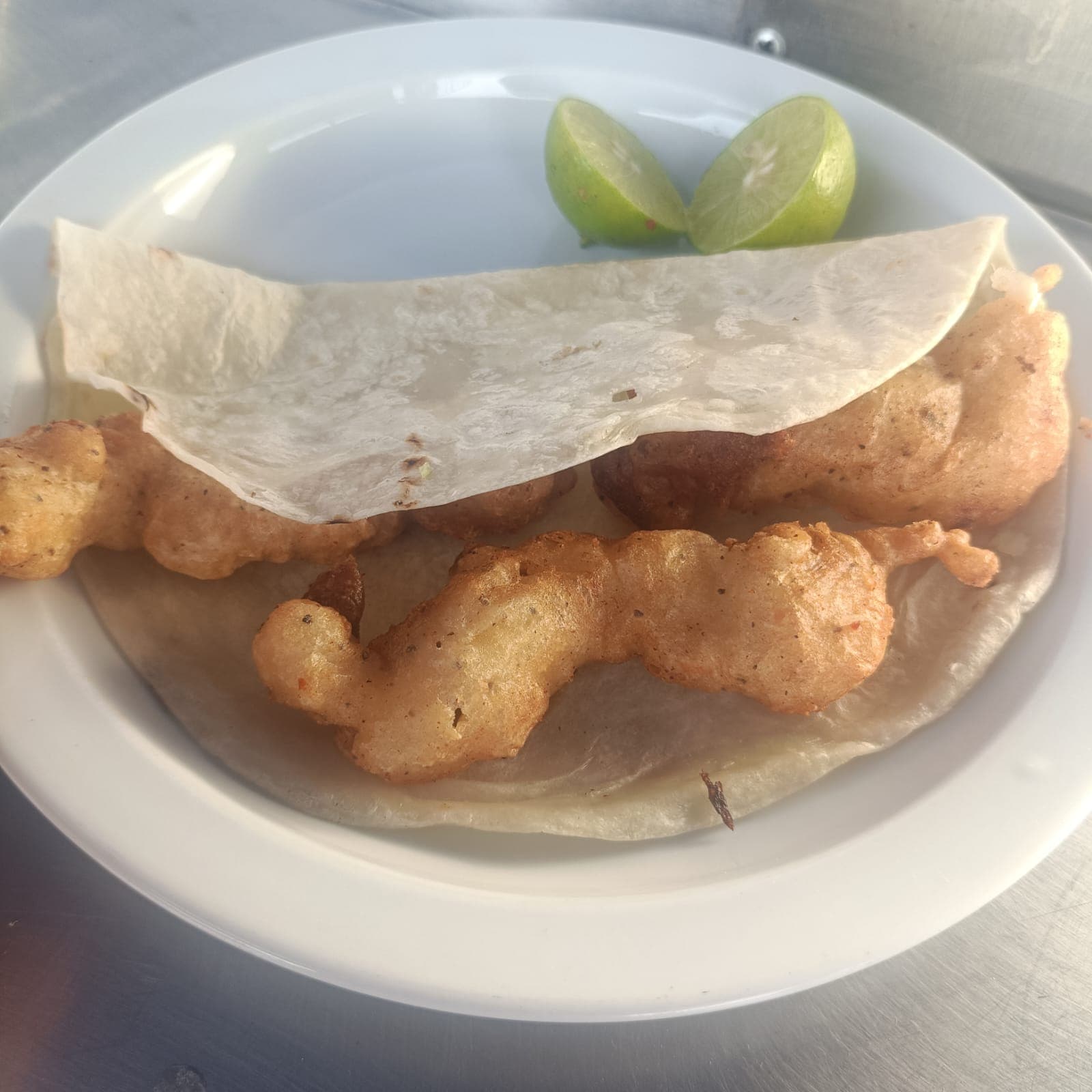 Quesadilla de Harina con Camarón