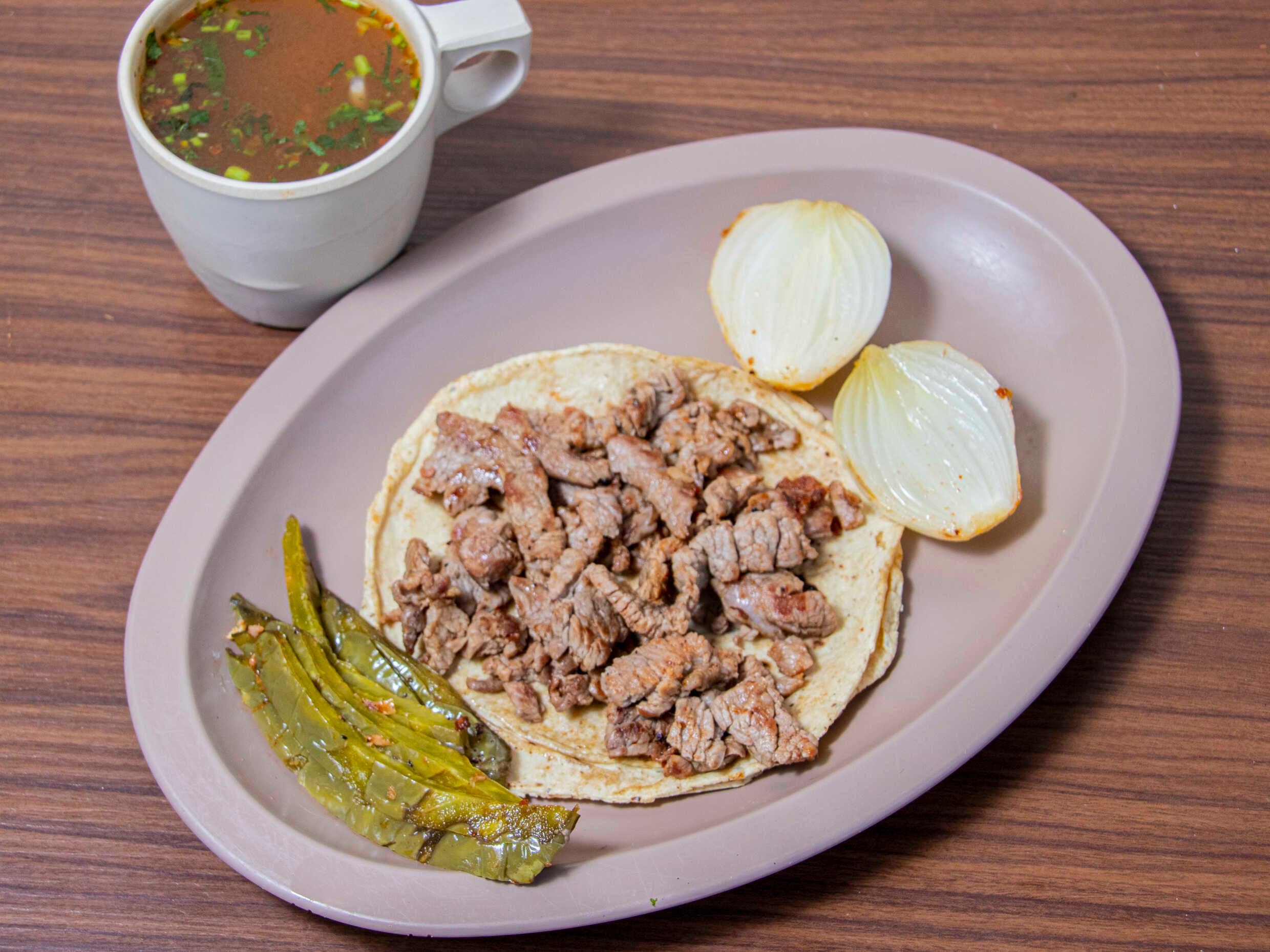 Combo 2 Bistec más Consomé