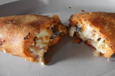 Molote de Pulpo con Queso