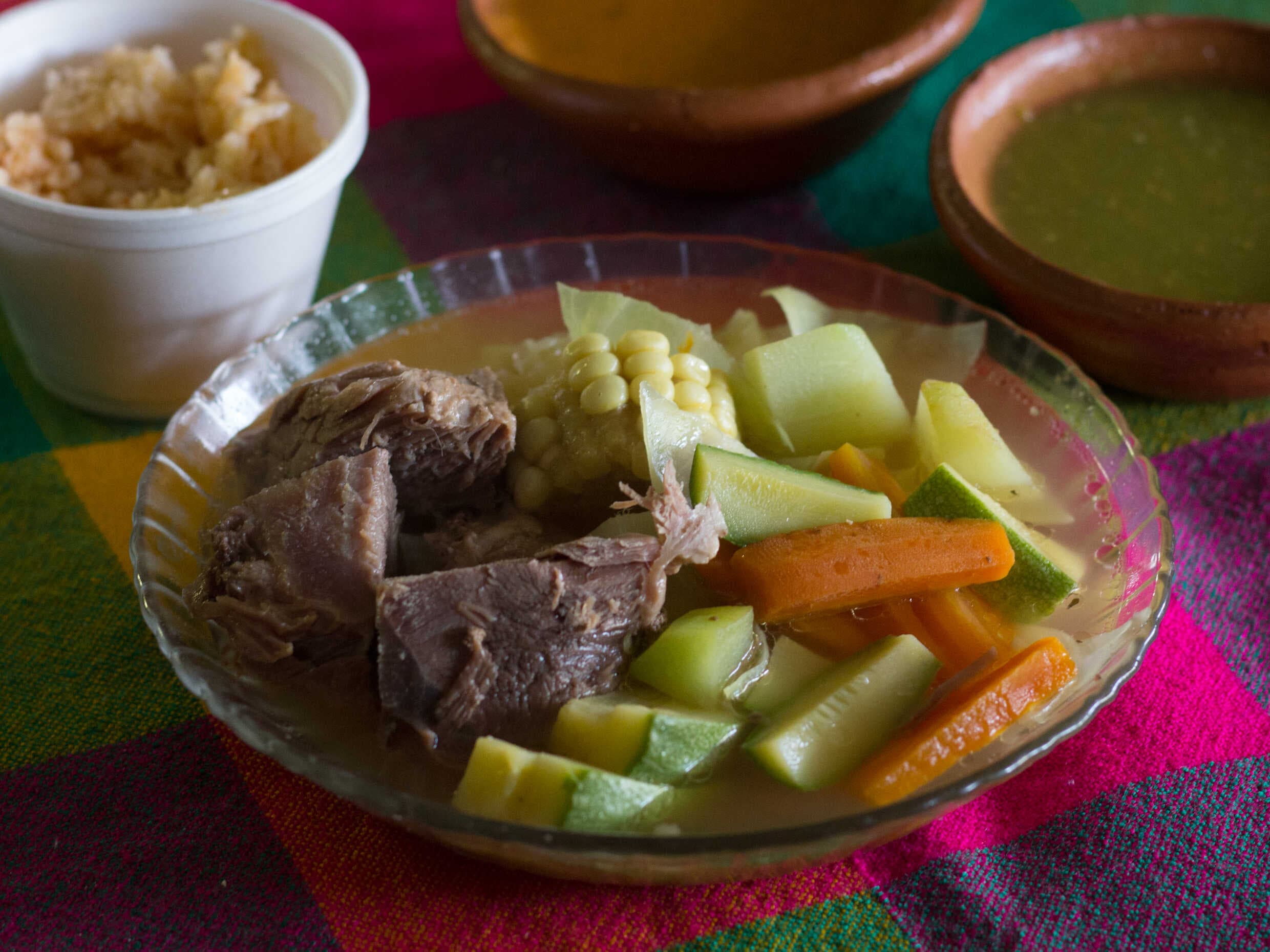 Caldo de Res