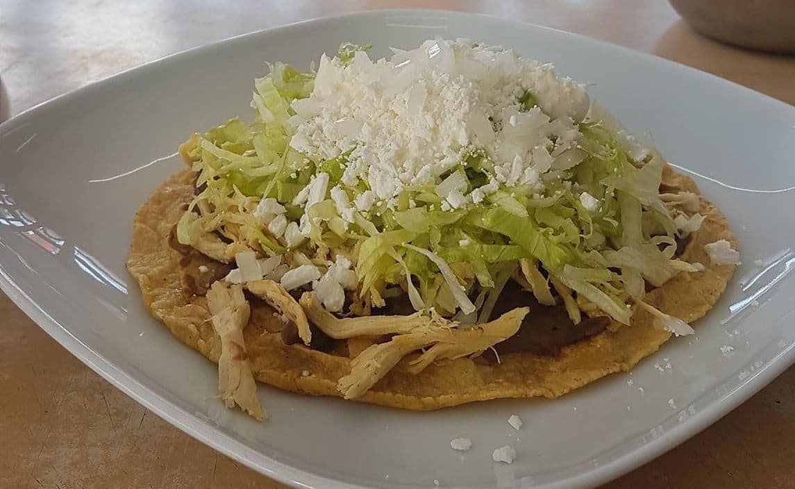 Sope con Pollo
