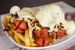 Salchipapa especial  grande carne,pollo ycodocombo
