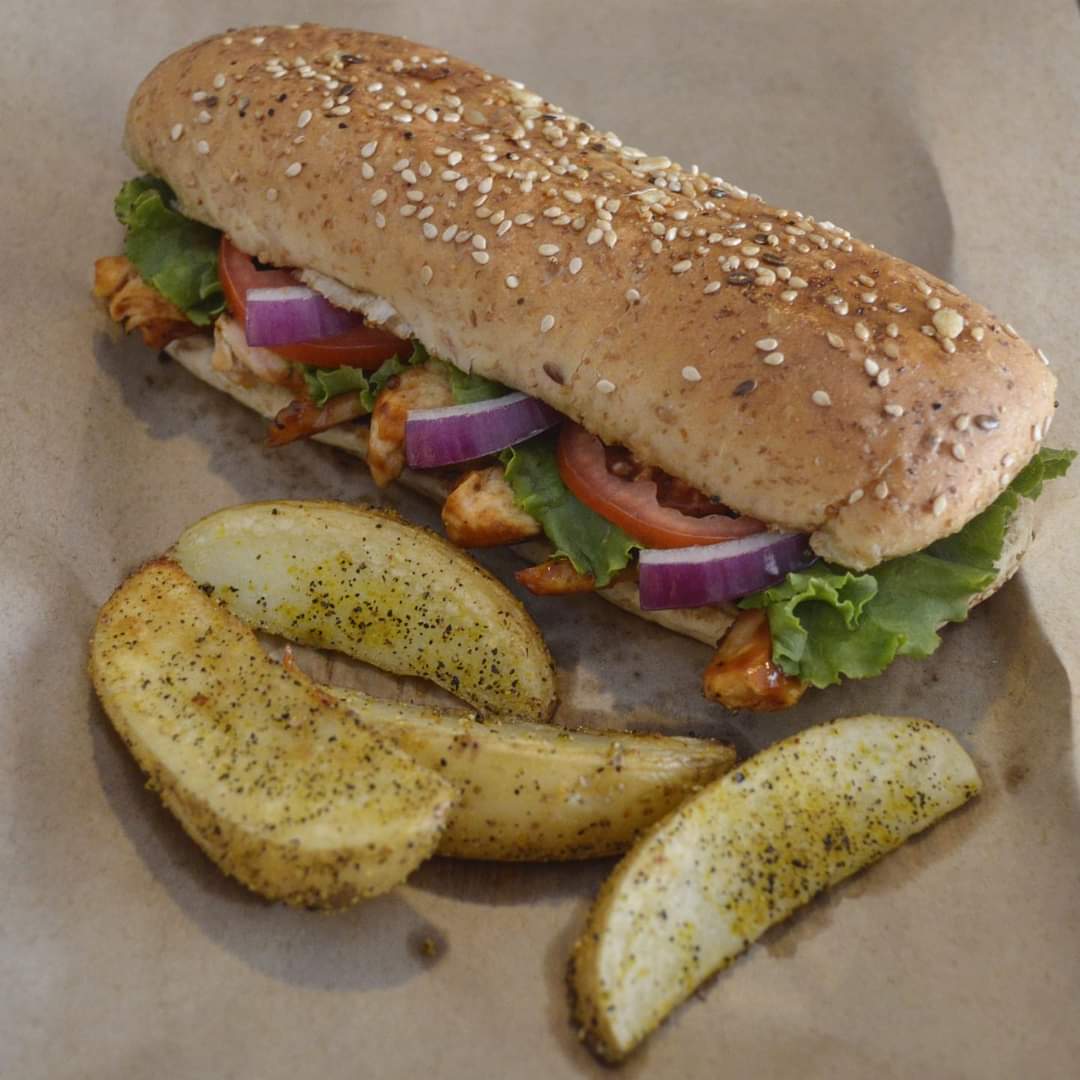 Ensalada mediterranea+Baguette pollo a las hierbas