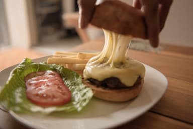 HAMBURGUESA CLASICA