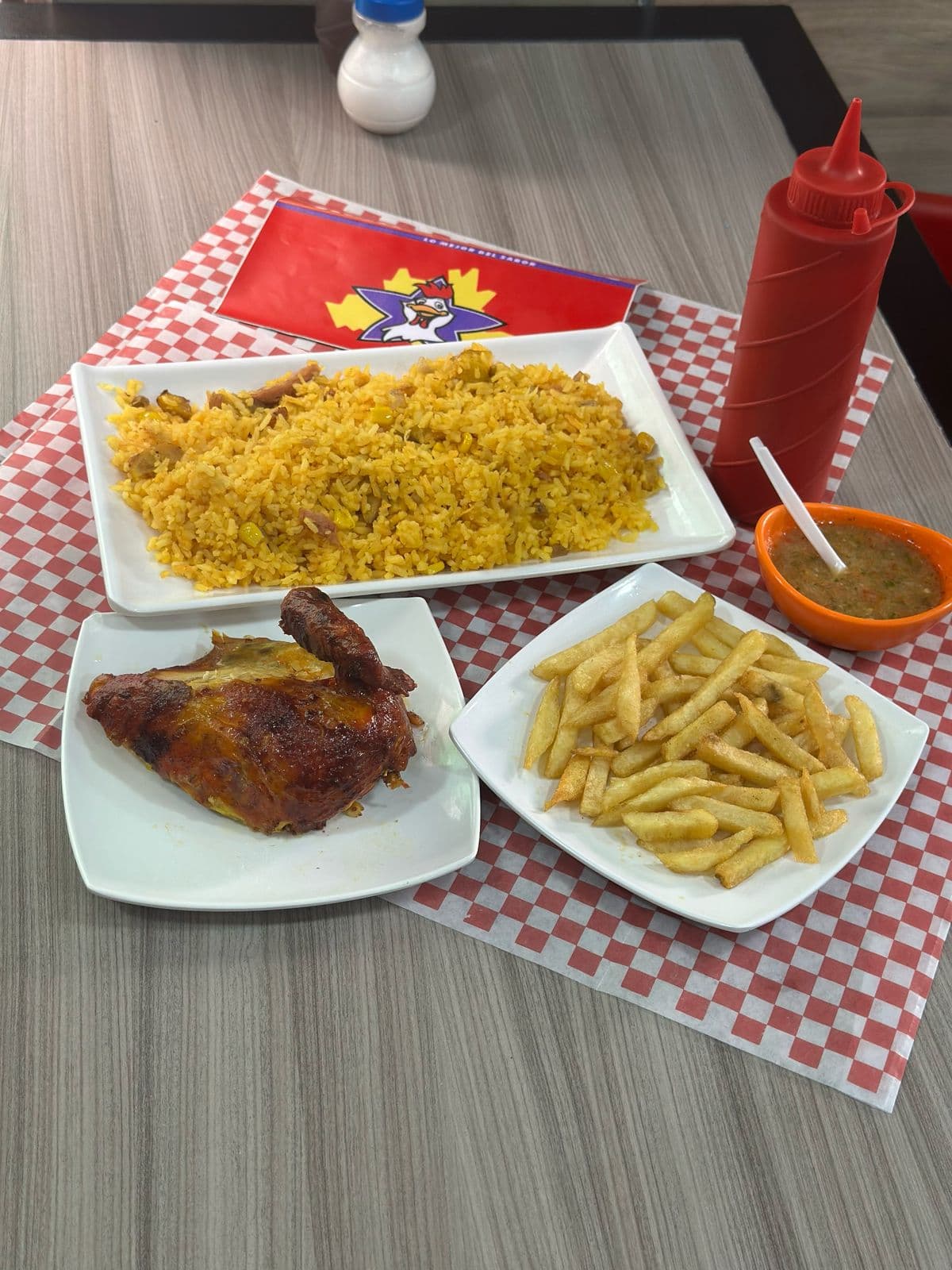 Combo Arroz Paisa + 1/2 pollo