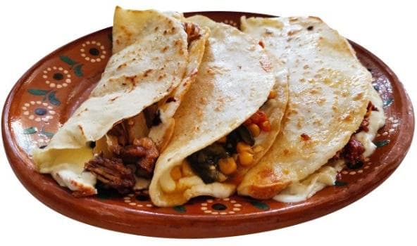 Quesadilla con Guiso