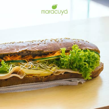 Chapata con bebida fresca
