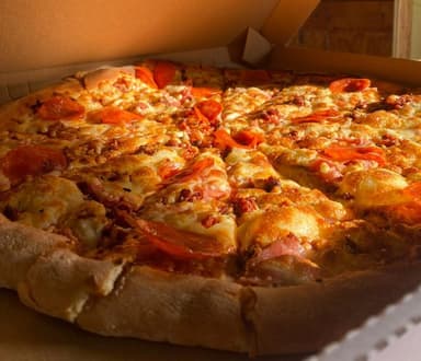Pizza Carnes Frias
