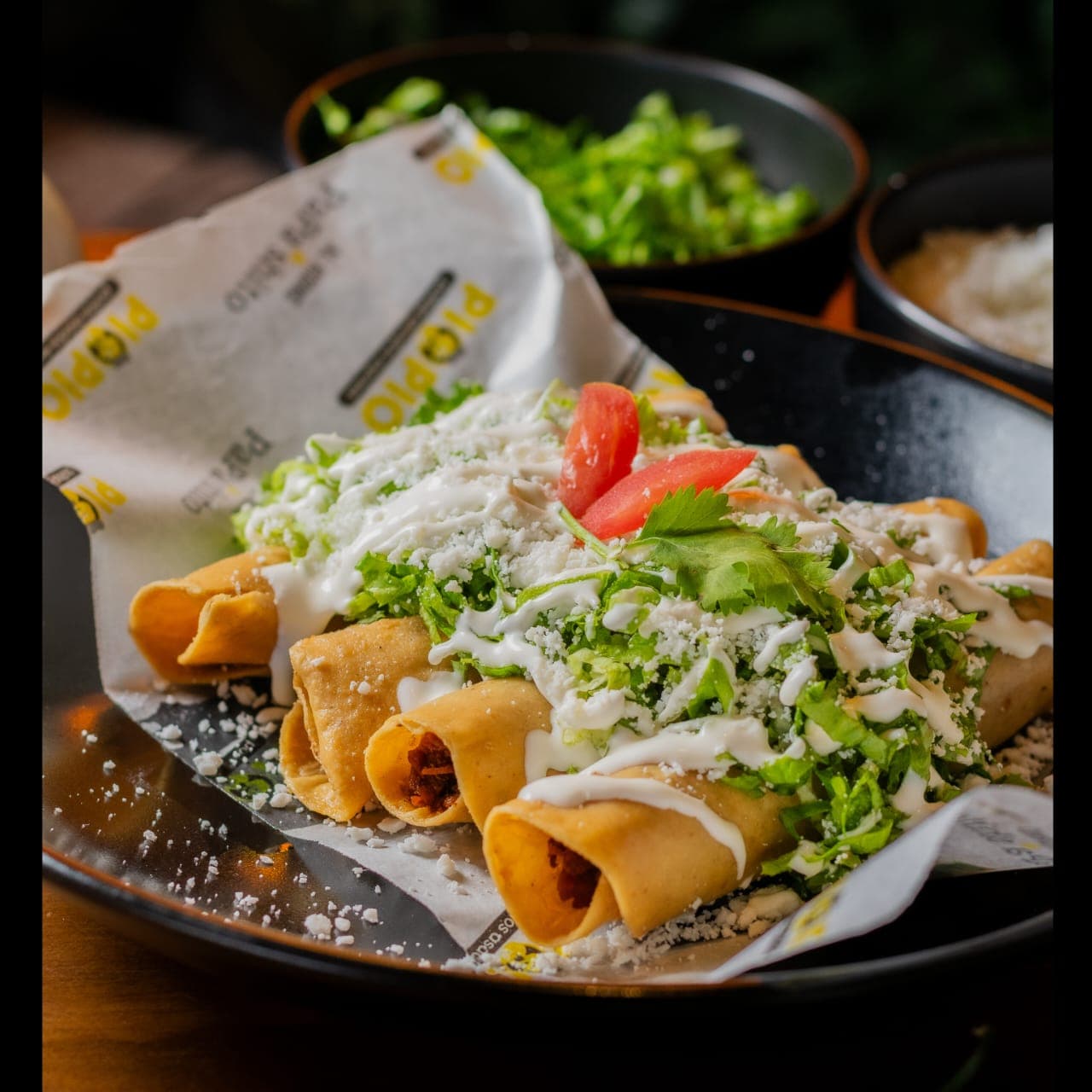 TAQUITOS DORADOS DE POLLO