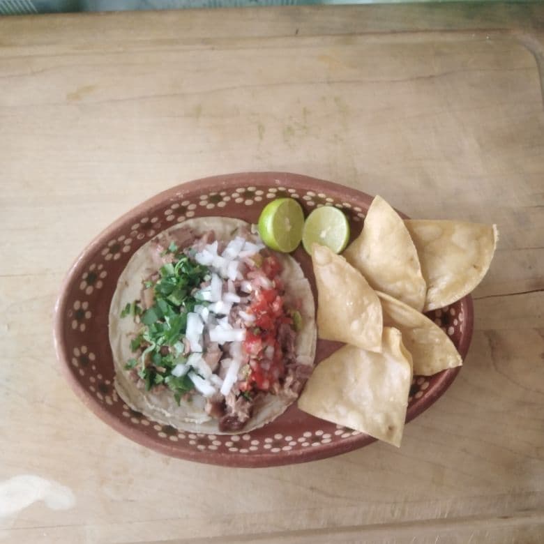 Taco Blandito de Carnitas