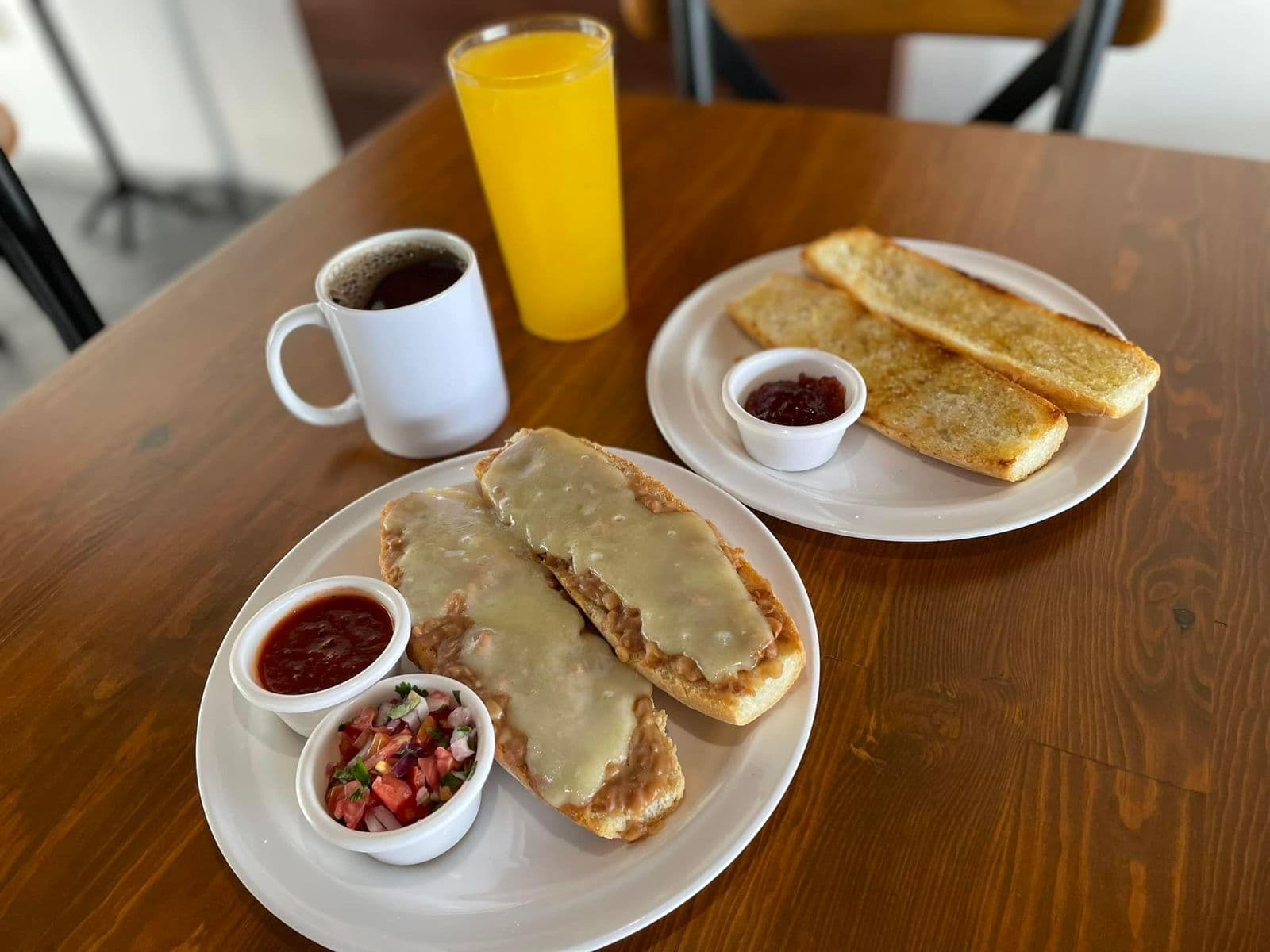 Molletes mantequilla y azucar