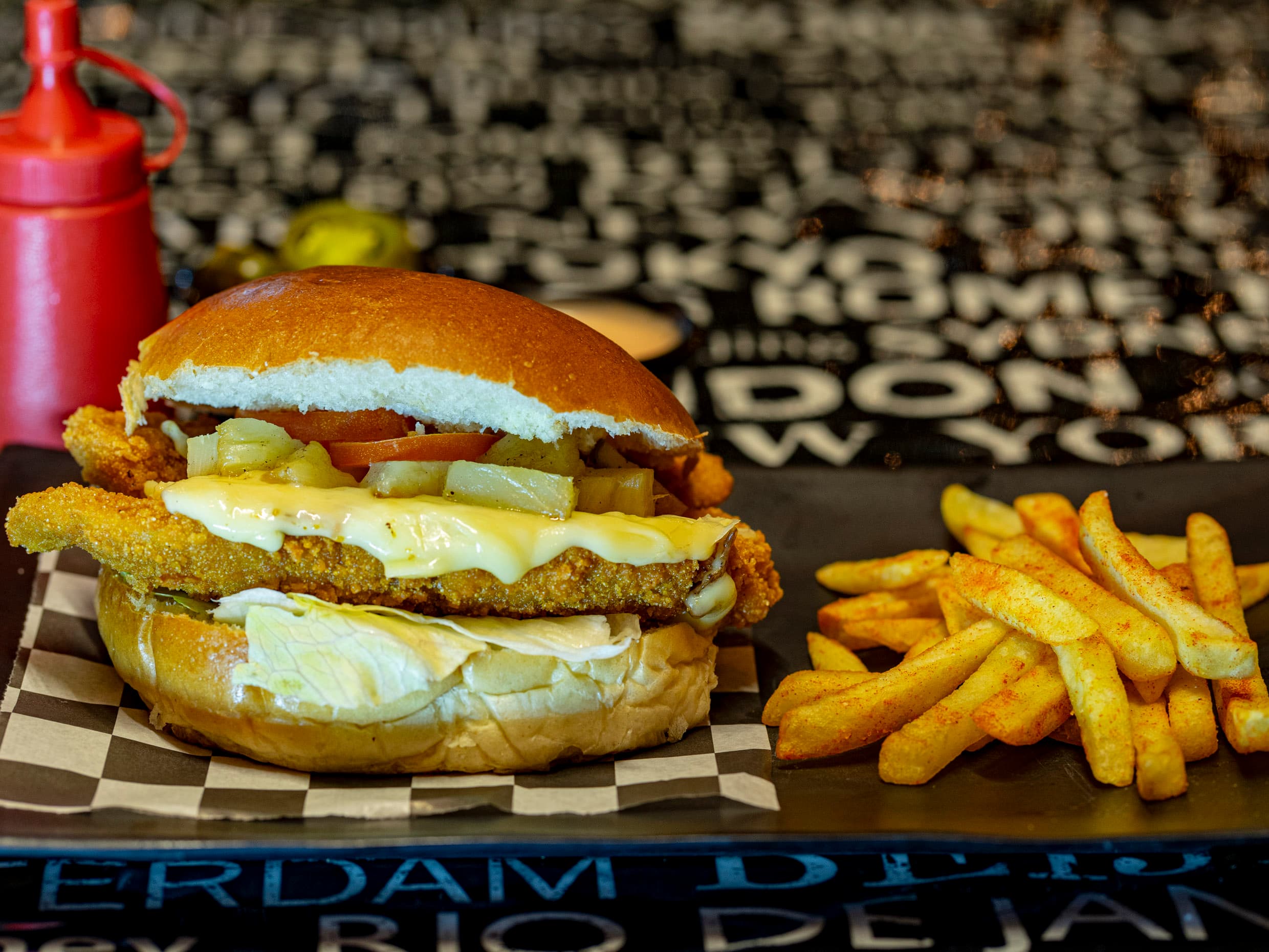 Hamburguesa de Pollo Hawaiana