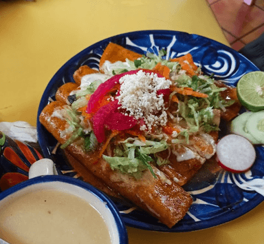 Orden de Enchiladas Doradas