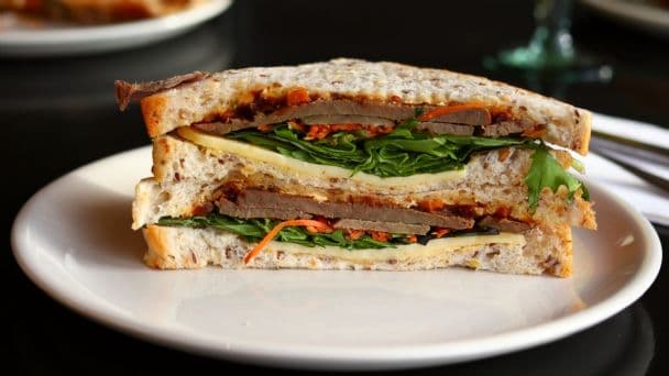 Sándwich de Pierna